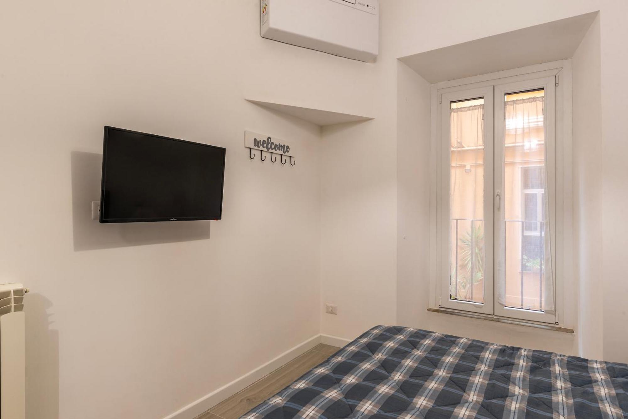 Terme Di Traiano Apartment - 10 Min Dal Colosseo Roma Ngoại thất bức ảnh